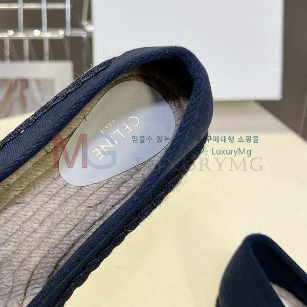 ������ �����ĵ� �÷����� SS477809