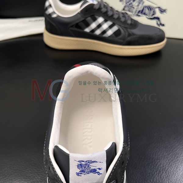 ���� ������ �ȭ BY8890571-2