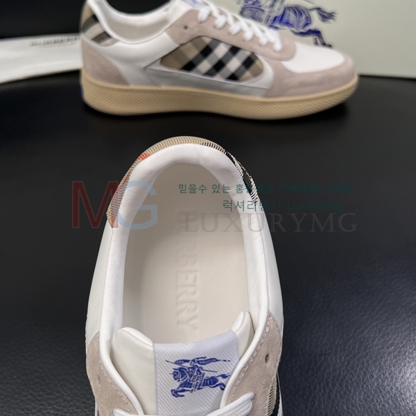 ���� ������ �ȭ BY8890571-1