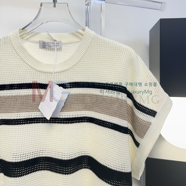 ���� ���ڷ� ��ġ�ڸ� ���� Ƽ���� BC2346477-2
