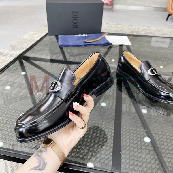���� ��� ���� P0699045