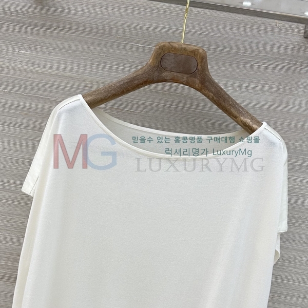 ���� ���ڷ� ��ġ�ڸ� ���� Ƽ���� BC5443780-5