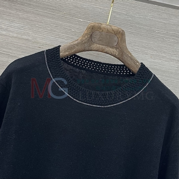 ���� ���ڷ� ��ġ�ڸ� ���� Ƽ���� BC23053-7