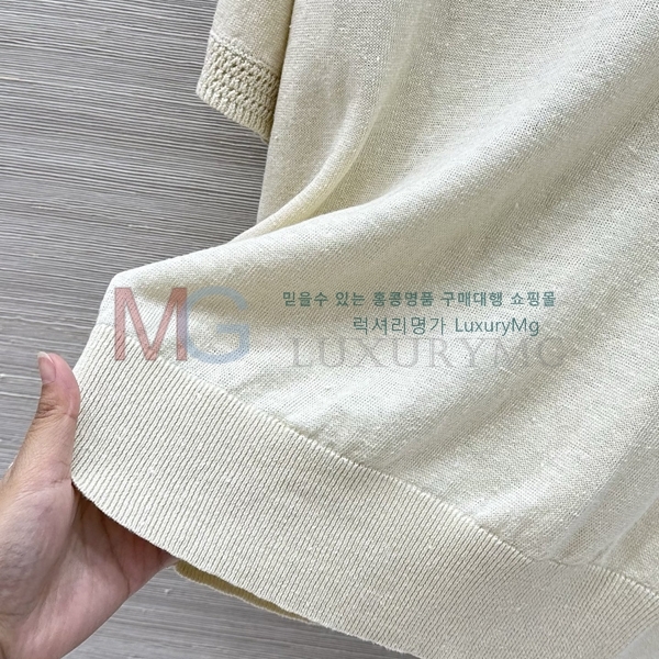 ���� ���ڷ� ��ġ�ڸ� ���� Ƽ���� BC23053-8
