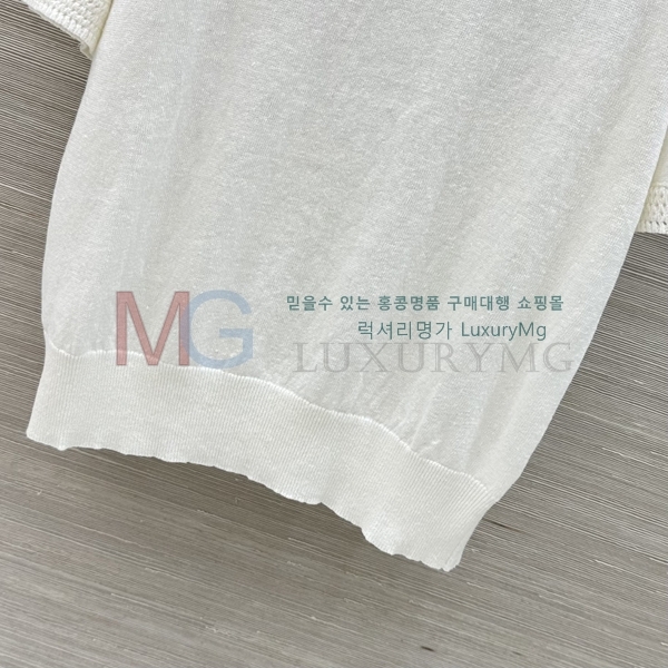 ���� ���ڷ� ��ġ�ڸ� ���� Ƽ���� BC23053-9