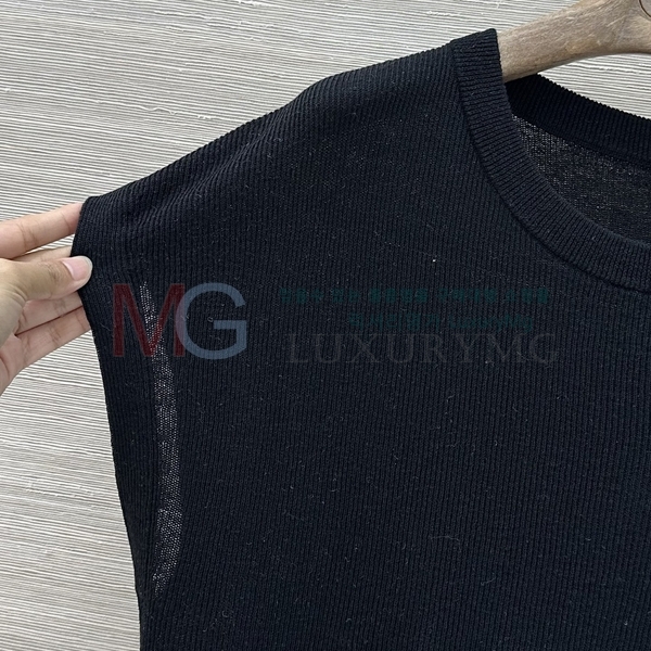 ���� ���ڷ� ��ġ�ڸ� ���� Ƽ���� BC23053-4