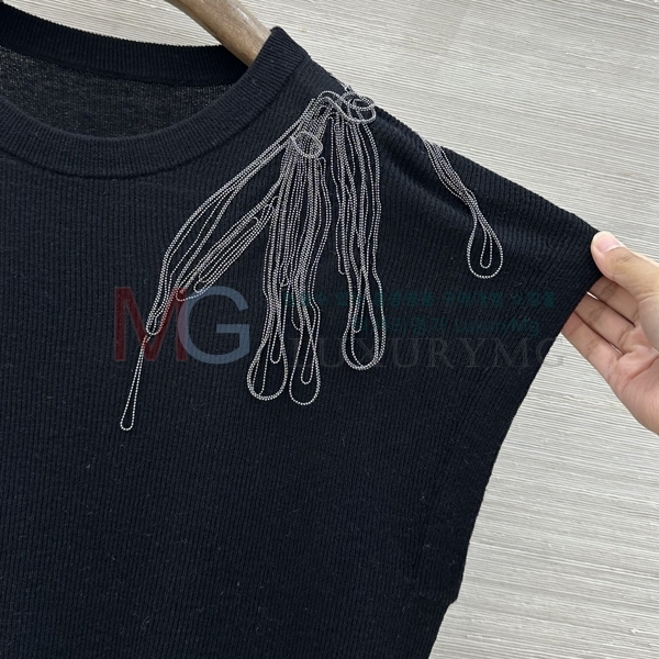 ���� ���ڷ� ��ġ�ڸ� ���� Ƽ���� BC23053-4