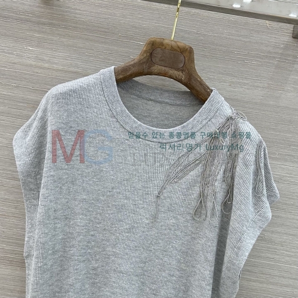 ���� ���ڷ� ��ġ�ڸ� ���� Ƽ���� BC23053-5