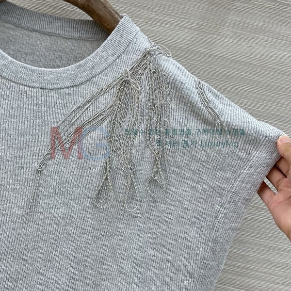 ���� ���ڷ� ��ġ�ڸ� ���� Ƽ���� BC23053-5