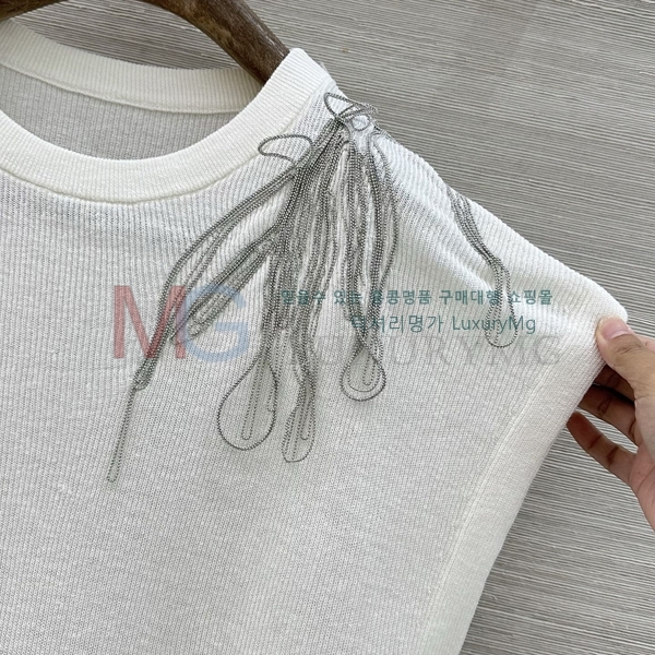 ���� ���ڷ� ��ġ�ڸ� ���� Ƽ���� BC23053-6