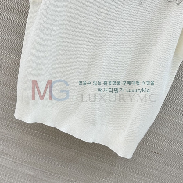 ���� ���ڷ� ��ġ�ڸ� ���� Ƽ���� BC23053-6