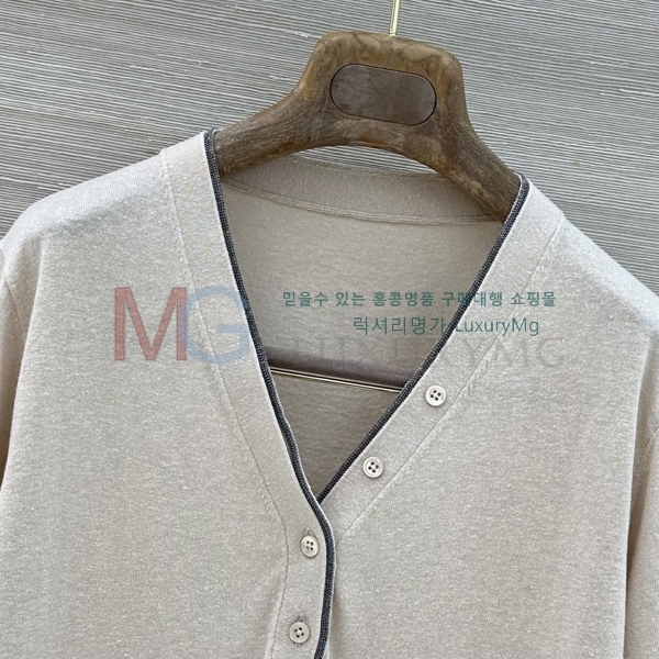 ���� ���ڷ� ��ġ�ڸ� ���� Ƽ���� BC23053-2