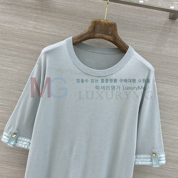 ���� ���ڷ� ��ġ�ڸ� ���� Ƽ���� BC5443780-2