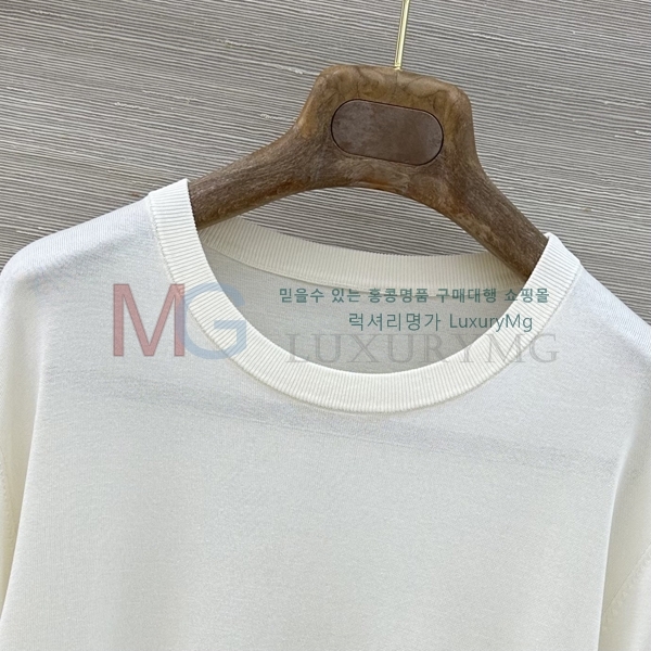 ���� ���ڷ� ��ġ�ڸ� ���� Ƽ���� BC5443780-1