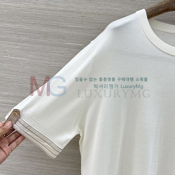 ���� ���ڷ� ��ġ�ڸ� ���� Ƽ���� BC5443780-1