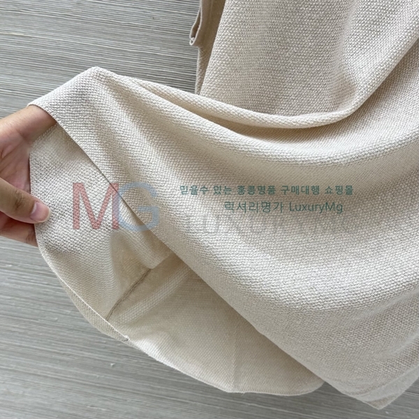 ���� ���ڷ� ��ġ�ڸ� ���� Ƽ���� BC2346477-7