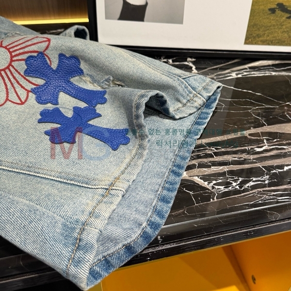 ���� ũ������ �ݹ��� 23436201-3