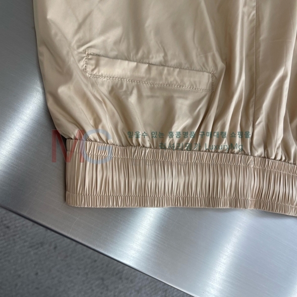 ���� ���ڷ� ��ġ�ڸ� �ݹ��� 23436426
