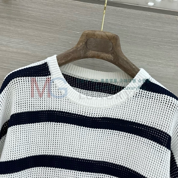 ���� ���ڷ� ��ġ�ڸ� ���� Ƽ���� BC568034-5