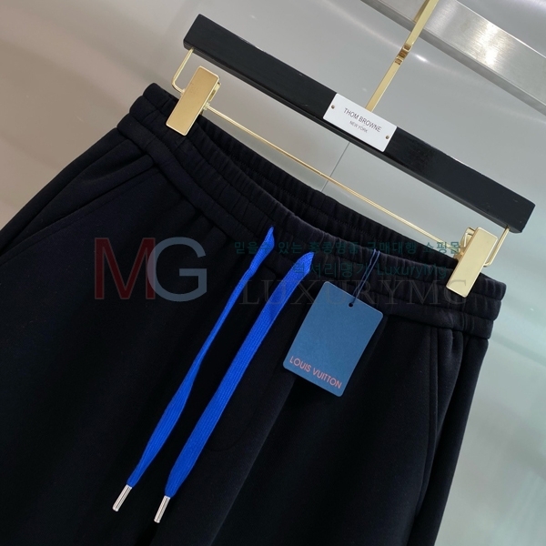 ���� ���̺��� �ݹ��� 23436455