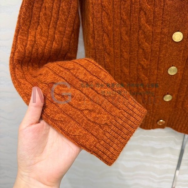 ���� �η�**�� ������ ����� LP670590-12