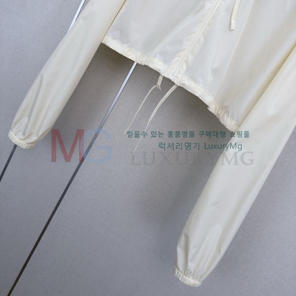 ���� �̿�̿� ���� MU4356032-4