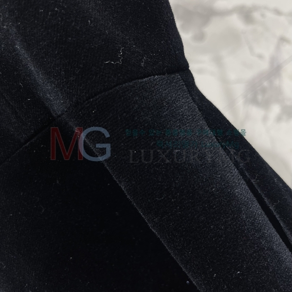 ���� �̿�̿� ���ǽ� MIU340232-17